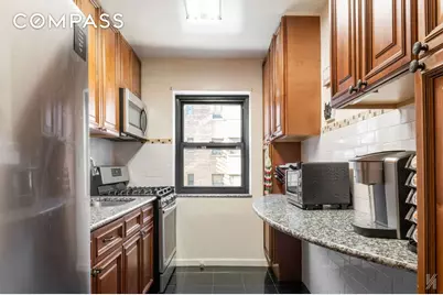 34-10 94th Street #3D, New York City, NY 11372 - Photo 6