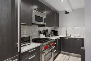 142 E 16th St, New York City, NY 10003 - Photo 6