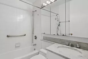 350 W 50th St, New York City, NY 10019 - Photo 10