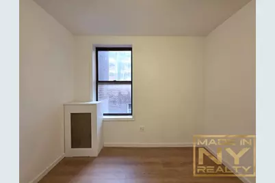 42-14 Union Street #3C, New York City, NY 11355 - Photo 6