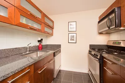 121 E 23rd Street #5F, New York City, NY 10010 - Photo 2
