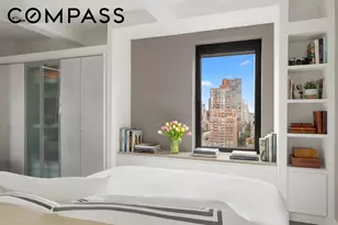 911 Park Ave, New York City, NY 10075 - Photo 10