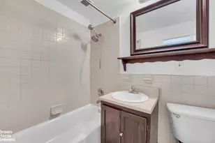 152 W 121st St, New York City, NY 10027 - Photo 16