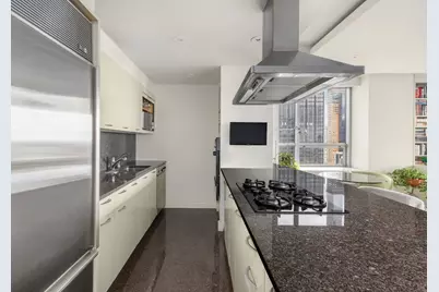 15 W 53rd Street #43F, New York City, NY 10019 - Photo 4