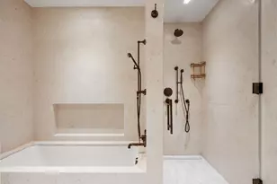 310 East 86th St, New York City, NY 10028 - Photo 12