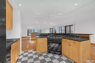 345 E 80th St, New York City, NY 10075 - Photo 8