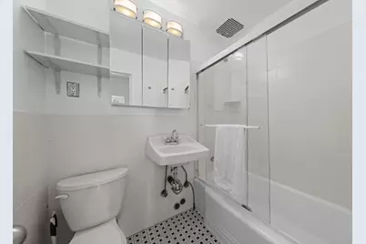 207 W 21st Street #5, New York City, NY 10011 - Photo 8