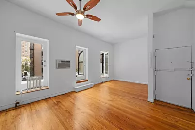 207 W 21st Street #5, New York City, NY 10011 - Photo 2