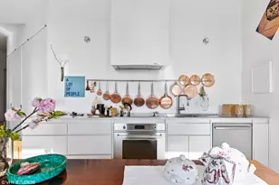 395 Broadway, New York City, NY 10013 - Photo 4