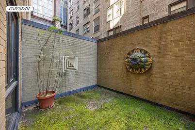 135 W 70th Street #1D, New York City, NY 10023 - Photo 4