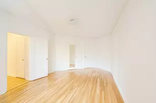 915 E 17th St, New York City, NY 11230 - Photo 8