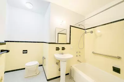 915 E 17th Street #302, New York City, NY 11230 - Photo 12