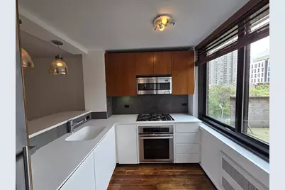 515 E 72nd Street #4-B, New York City, NY 10021 - Photo 4