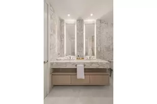 138 E 50th St, New York City, NY 10022 - Photo 2