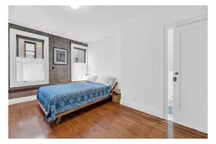 24-75 38th St, New York City, NY 11101 - Photo 8
