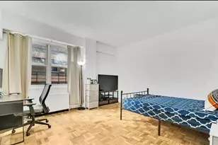 321 E 48th St, New York City, NY 10017 - Photo 8