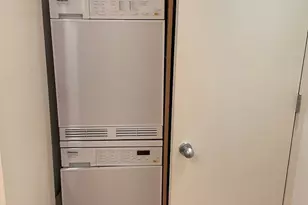 150 E 61st St, New York City, NY 10065 - Photo 10