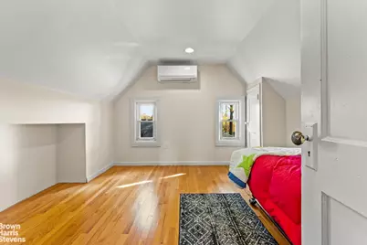 112-45 178th Street, New York City, NY 11433 - Photo 18