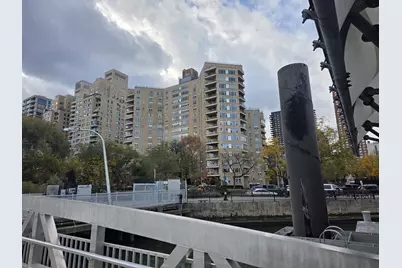 200 E End Avenue #8B, New York City, NY 10128 - Photo 4