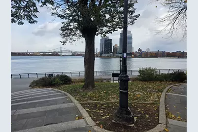 200 E End Avenue #8B, New York City, NY 10128 - Photo 2