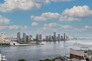 433 E 51st St, New York City, NY 10022 - Photo 16