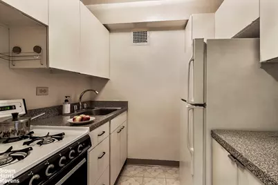 430 W 34th Street #15E, New York City, NY 10001 - Photo 4