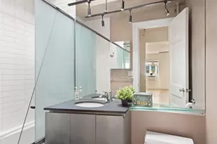 305 W 105th St, New York City, NY 10025 - Photo 4