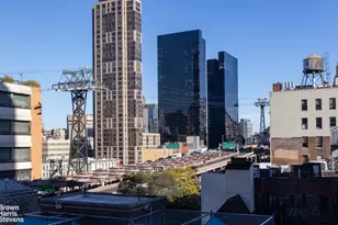 300 E 59th St, New York, NY 10022 - Photo 8