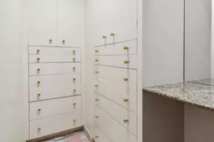 2 Sutton Pl S, New York City, NY 10022 - Photo 10