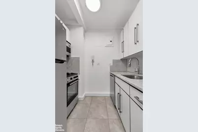 750 Park Avenue #3B, New York City, NY 10021 - Photo 6