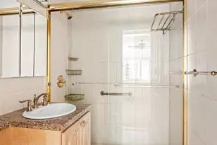 200 E 57th St, New York City, NY 10022 - Photo 6