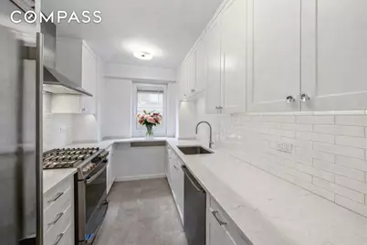 50 Sutton Place S #11L, New York City, NY 10022 - Photo 2