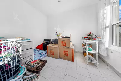 20-23 41st Street, New York City, NY 11105 - Photo 8