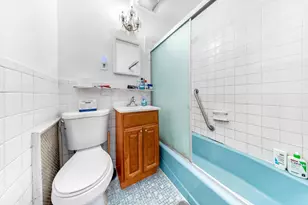 20-23 41st St, New York City, NY 11105 - Photo 14