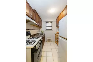 579 W 215th St, New York City, NY 10034 - Photo 6