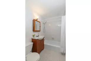 579 W 215th St, New York City, NY 10034 - Photo 6
