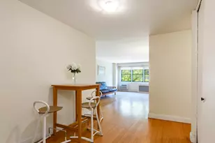579 W 215th St, New York City, NY 10034 - Photo 2