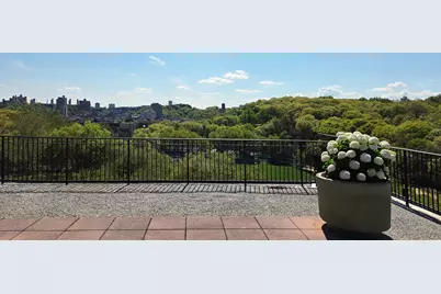 579 W 215th Street #5A, New York City, NY 10034 - Photo 8