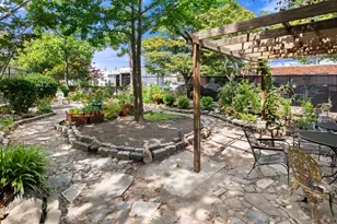 46-01 39th Ave, New York City, NY 11104 - Photo 8