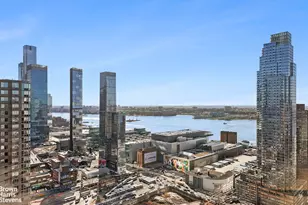 500 W 43rd St, New York City, NY 10036 - Photo 12