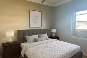 21-67 33rd St, New York City, NY 11105 - Photo 2