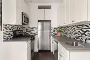 21-06 35th St, Astoria, NY 11105 - Photo 6