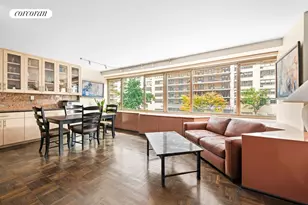 315 W 70th St, New York City, NY 10023 - Photo 4