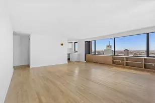 322 W 57th St, New York City, NY 10019 - Photo 2