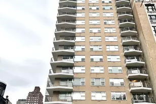 80 Central Prk W, New York City, NY 10023 - Photo 10