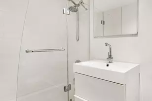170 E 92nd St, New York, NY 10128 - Photo 6