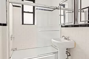 350 E 54th St, New York, NY 10022 - Photo 4