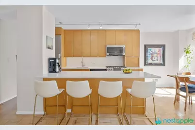 7 E 14th Street #1009, New York City, NY 10003 - Photo 2