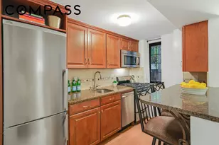 102 W 85th St, New York City, NY 10024 - Photo 6