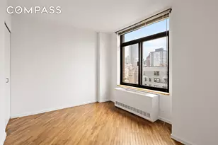 400 E 70th St, New York, NY 10021 - Photo 4